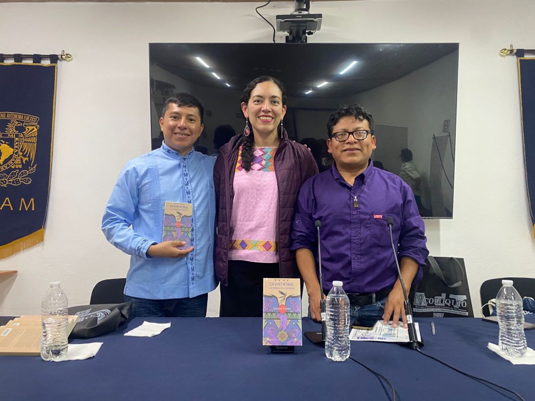 De izq a derecha, Delmar Penka, MGLS, Alberto Gómez. Fotografía de Adriana Rodríguez.