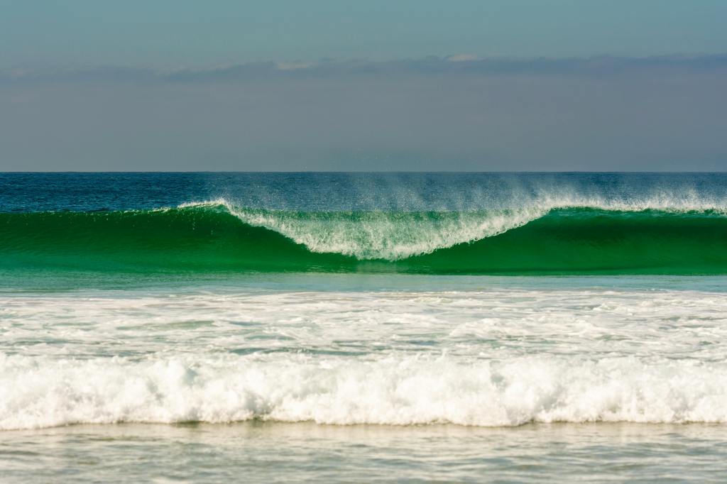 Fotografía: Jan van der Wolf: https://www.pexels.com/photo/waves-on-sea-coast-18925060/