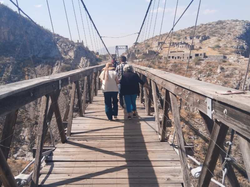 Voces ensortijadas 278. Cruzar el puente. María Gabriela López&nbsp;Suárez