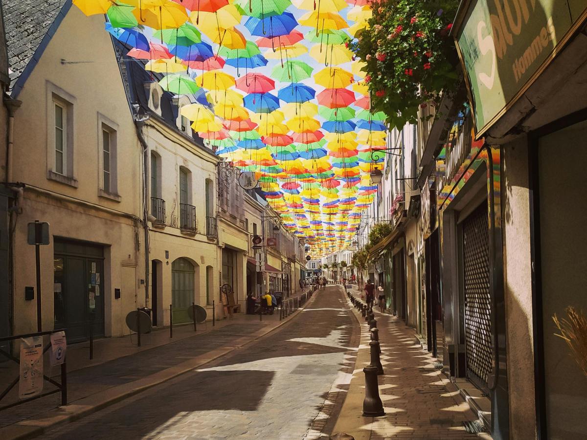 Voces ensortijadas 281. Caminar sobre la lluvia. María Gabriela López&nbsp;Suárez