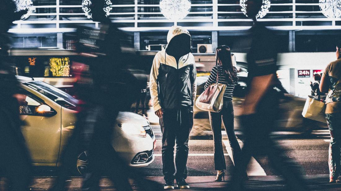 Fotografía de Kaique Rocha: https://www.pexels.com/photo/timelapse-photography-of-people-crossing-roads-266046/