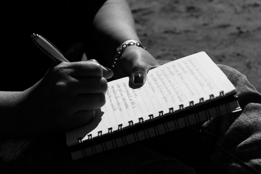 Photo by Gimena Sotomayor: https://www.pexels.com/photo/contemplative-writing-in-mar-del-plata-argentina-31858379/
